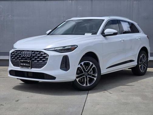 2025 Audi Q5 Premium