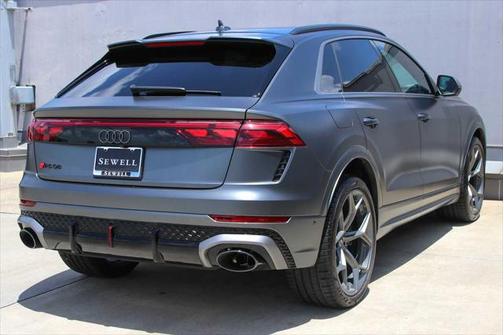 2025 Audi RS Q8 4.0T