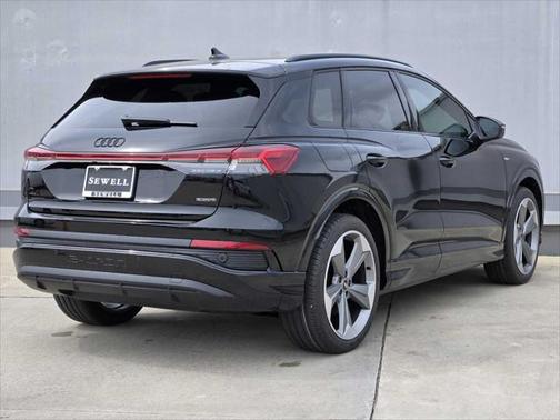 2025 Audi Q4 e-tron Premium Plus 55 quattro