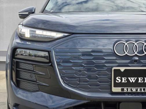2025 Audi Q6 e-tron Premium Plus quattro