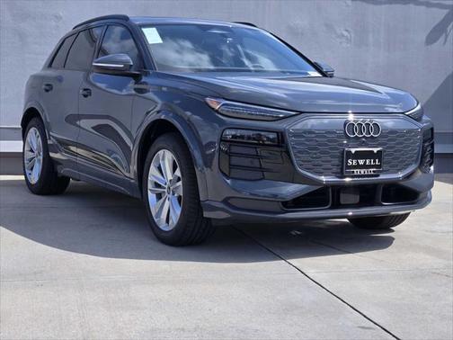 2025 Audi Q6 e-tron Premium Plus