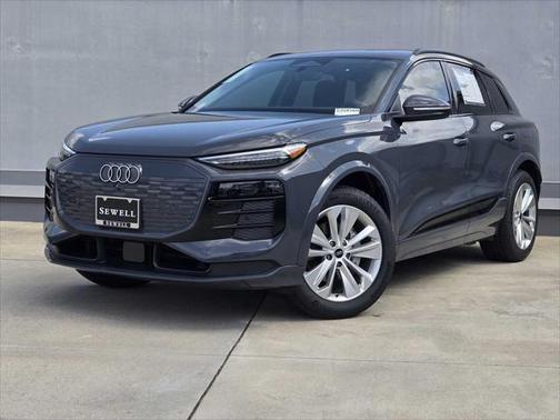 2025 Audi Q6 e-tron Premium Plus