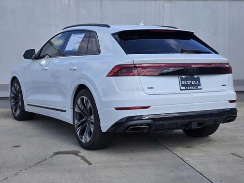 2026 Audi Q8 55 Premium Plus