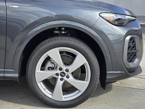 2025 Audi Q5 Premium Plus TFSI quattro S tronic