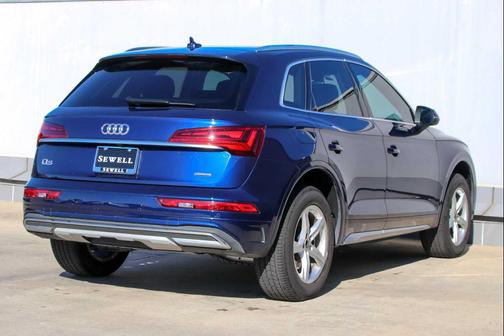 2023 Audi Q5 40 Premium