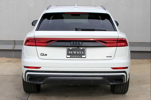 2023 Audi Q8 55 Premium Plus