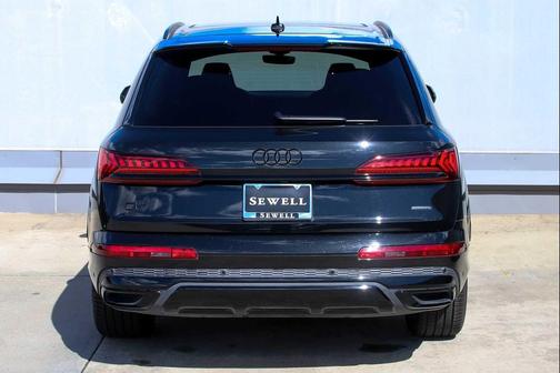 2024 Audi Q7 55 Prestige