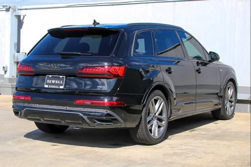 2024 Audi Q7 55 Prestige