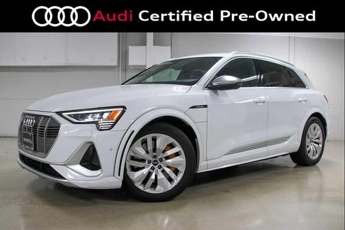 Glacier White Metallic 2022 Audi e-tron S Premium Plus