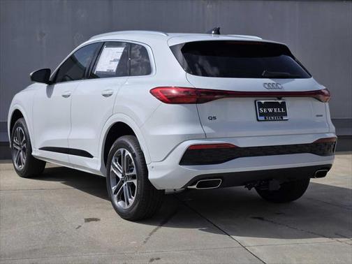 2025 Audi Q5 Premium