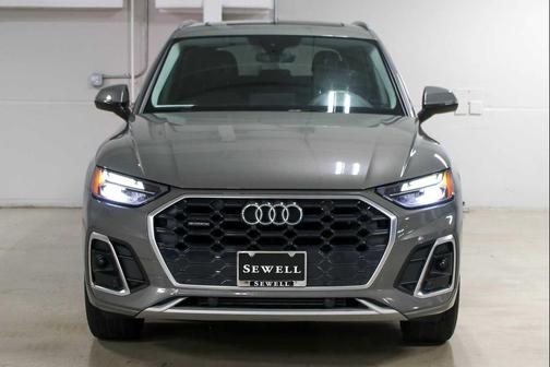 2023 Audi Q5 45 S line Premium
