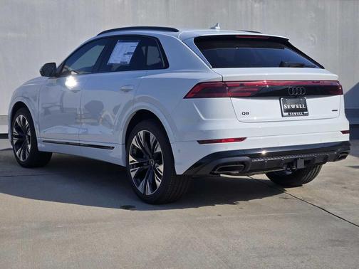 2026 Audi Q8 55 Premium Plus