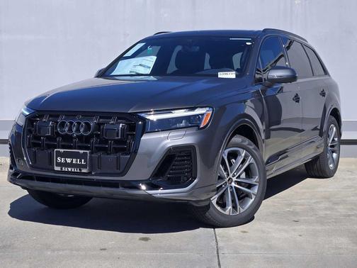 2026 Audi Q7 55 Premium