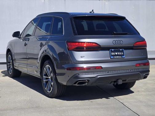2026 Audi Q7 55 Premium