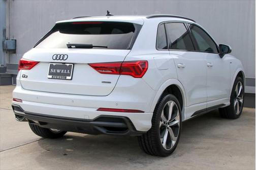 2022 Audi Q3 45 S line Premium Plus