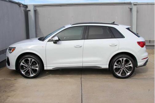 2022 Audi Q3 45 S line Premium Plus