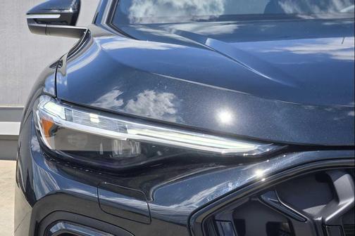 Mythos Black Metallic 2026 Audi Q5 Premium Plus TFSI quattro S tronic