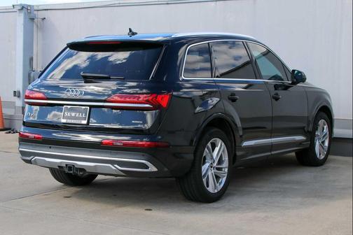 2023 Audi Q7 55 Premium Plus