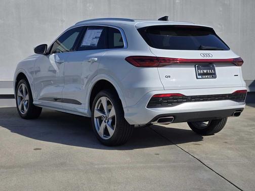 2025 Audi Q5 Premium Plus