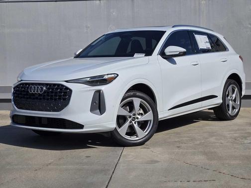 2025 Audi Q5 Premium Plus