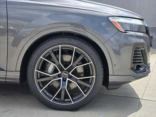 2025 Audi Q7 55 Prestige