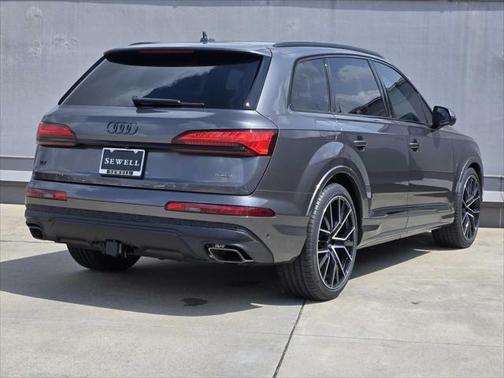 2025 Audi Q7 55 Prestige