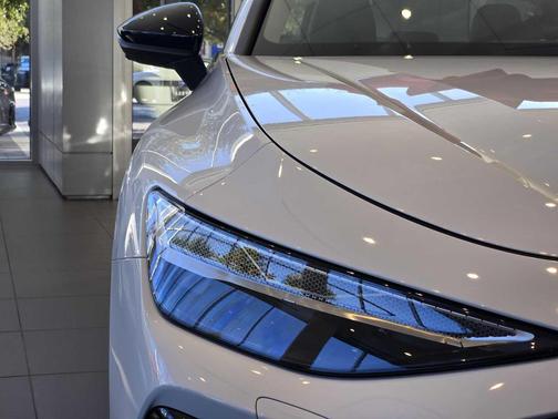 2026 Audi A6 Premium Plus quattro S tronic