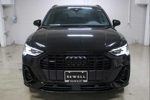 Mythos Black Metallic 2023 Audi Q3 Premium 45 TFSI S line quattro Tiptronic