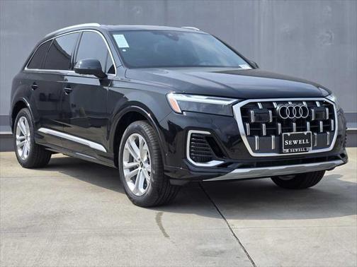 2025 Audi Q7 55 Premium