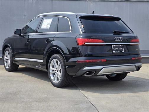 2025 Audi Q7 55 Premium