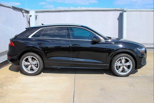 2023 Audi Q8 55 Prestige