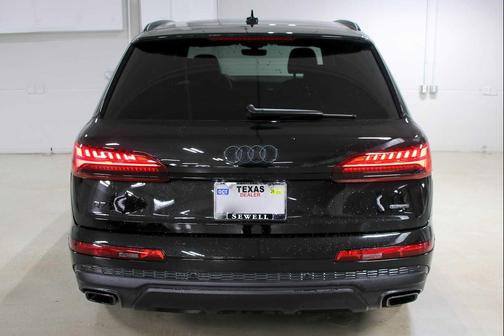 2025 Audi Q7 45 Premium