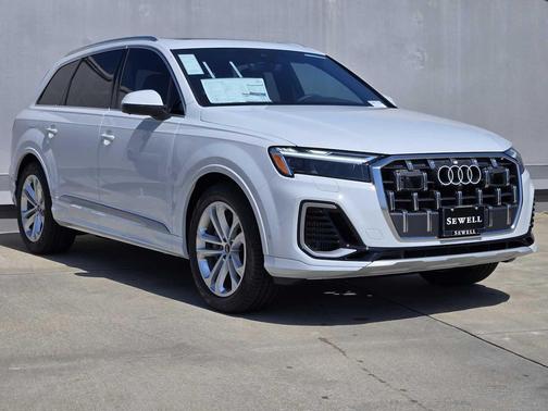 2026 Audi Q7 55 Premium Plus