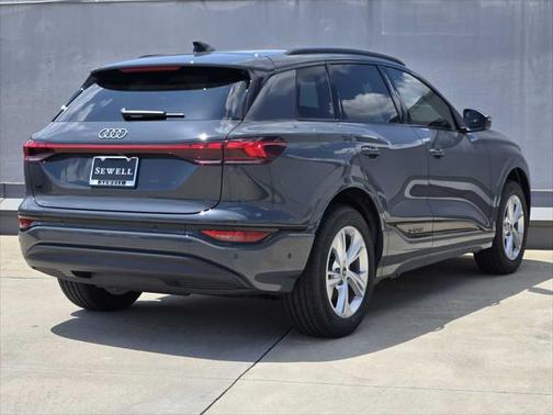 2025 Audi Q6 e-tron Premium