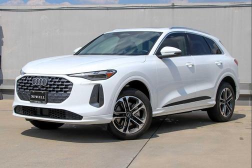 2025 Audi Q5 Premium