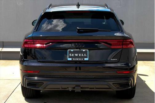2021 Audi Q8 55 Prestige