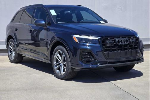 Waitomo Blue Metallic 2026 Audi Q7 45 Premium