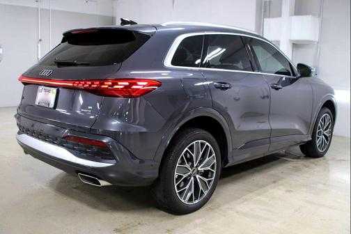 2025 Audi Q5 Premium Plus TFSI quattro S tronic