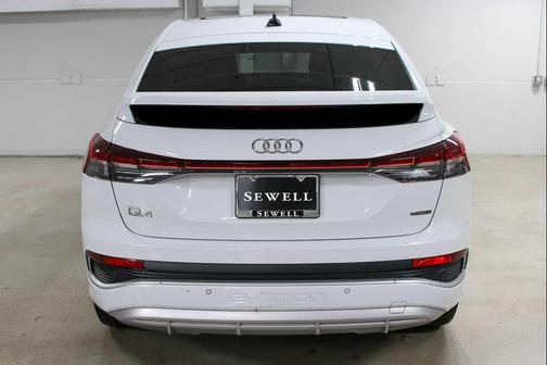 Glacier White Metallic 2024 Audi Q4 e-tron Premium Plus 50 quattro