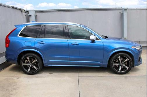 2017 Volvo XC90 T6 R-Design