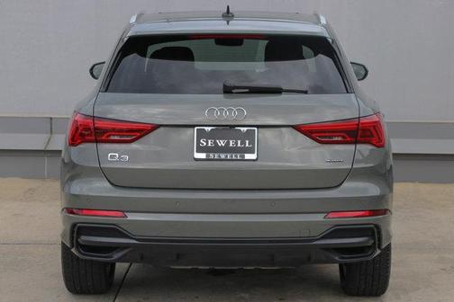 Chronos Gray Metallic 2022 Audi Q3 45 S line Premium