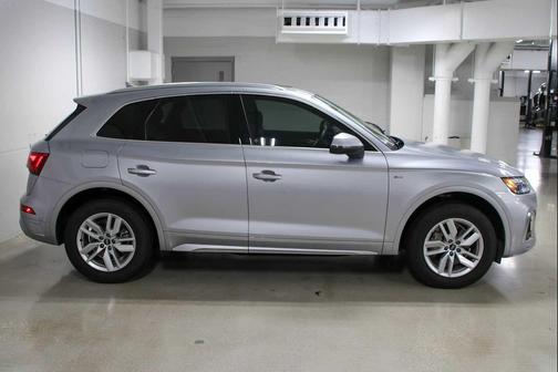2023 Audi Q5 45 S line Premium
