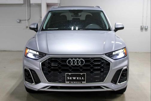 2023 Audi Q5 45 S line Premium