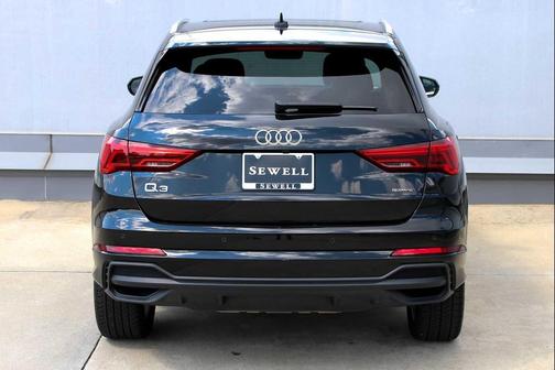 2024 Audi Q3 Premium 45 TFSI S line quattro Tiptronic