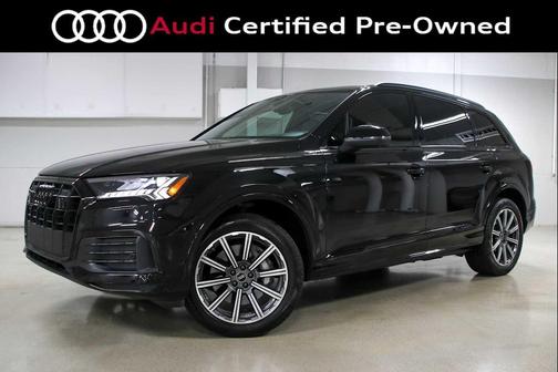 Mythos Black Metallic 2023 Audi Q7 45 Premium Plus