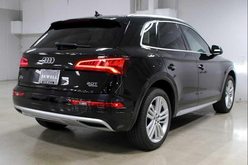 2018 Audi Q5 2.0T Premium Plus