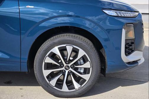 Malpelo Blue Metallic 2026 Audi Q3 TFSI quattro S tronic