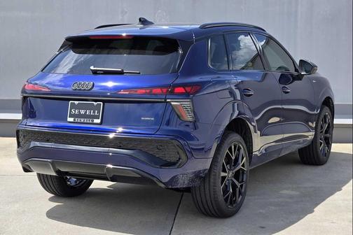 BLUE 2026 Audi Q3 TFSI quattro S tronic