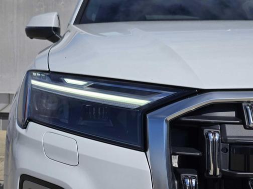 2026 Audi Q7 55 Premium Plus