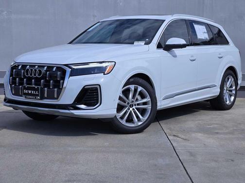 2026 Audi Q7 55 Premium Plus